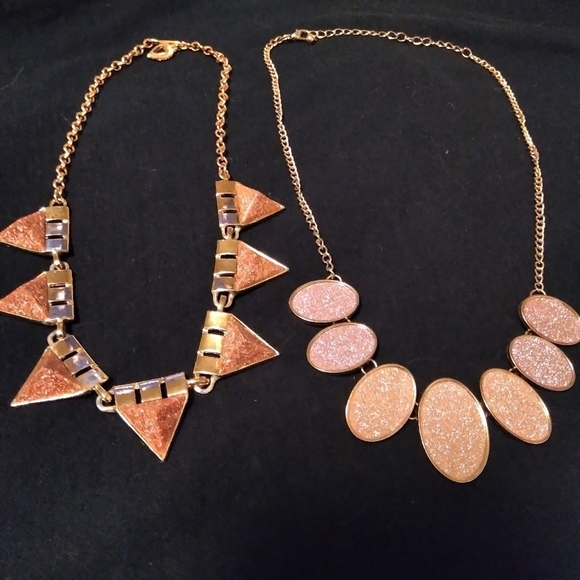 Geometric sandstone/glitter necklaces - Picture 2 of 8